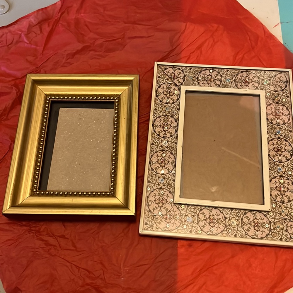 👑 2 for $15 sale!! 2 great quality photo frames